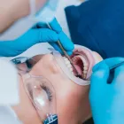 Unternehmen 2 Bild DDR. VESNA STEPHAN Ärzte am Wien 9