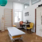 Unternehmen 15 Bild MED PULS LINZ DR. HARTL & DR. HARTL WAHLARZTORDINATIONEN Ärzte am Linz 4