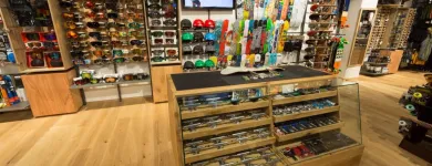 Unternehmen 1 Bild BLUE TOMATO SHOP SEIERSBERG Textil/Bekleidung am Seiersberg 6