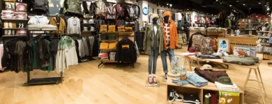 Unternehmen 2 Bild BLUE TOMATO SHOP SEIERSBERG Textil/Bekleidung am Seiersberg 6