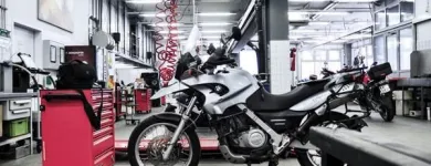 Unternehmen 3 Bild BMW WIEN MOTORRAD ZENTRUM Motorradwerkstatt am Wien 9