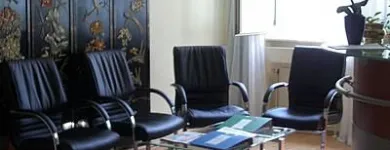 Unternehmen 3 Bild CHINESISCHE ÄRZTEGEMEINSCHAFT FÜR AKUPUNKTUR DR DELI CHEN U DR CHENFEI CHEN Ärzte am Wien 9
