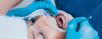 Unternehmen 2 Bild DDR. VESNA STEPHAN Ärzte am Wien 9