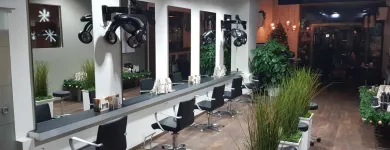Unternehmen 1 Bild I.N. ROTHEN HAARSTUDIO & KAFFEEBAR Kosmetiksalons am Wien 9
