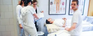 Unternehmen 4 Bild MASSAGE-KOSMETIK-FUSSPFLEGE-SCHULE HOLOS INSTITUT Bildung/Schulen/Wissenschaft/Forschung am Wien 9