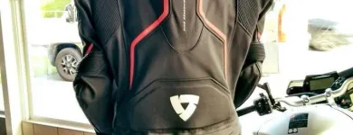 Unternehmen 4 Bild MOTORRAD KLUG GMBH Sportartikel Einzelhandel am Graz 6