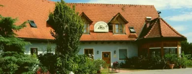 Unternehmen 2 Bild ZOIßL'S HEURIGEN SCHENKE BETRIEBS GMBH Weinstuben am Seiersberg-Pirka 6