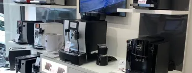 Unternehmen 18 Bild ZÖSCHER & SÖHNE ELEKTRO-RADIO U BELEUCHTUNGSKÖRPER GROßHANDEL GESMBH Möbel/Innenausstattung am Graz 6