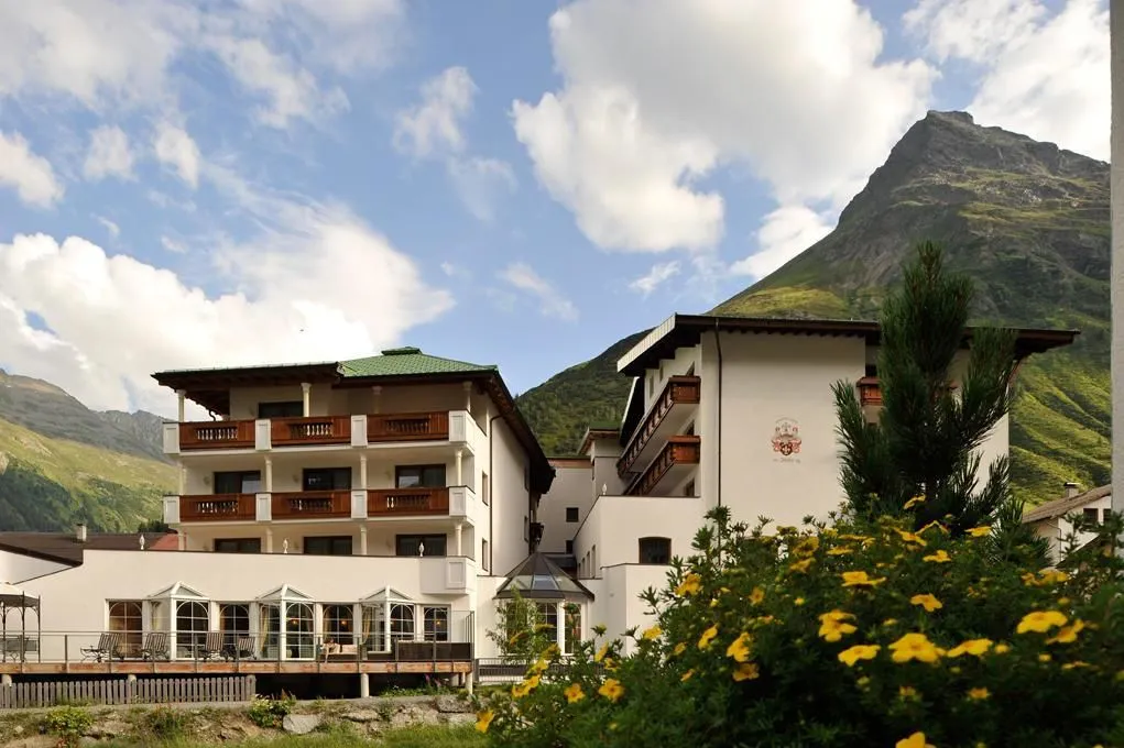 Unternehmen 50 Bild ALPENRESIDENZ BALLUNSPITZE