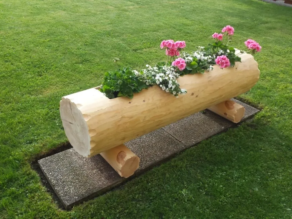 Unternehmen 11 Bild GRILZ-HOLZ PERGOLA ZÄUNE