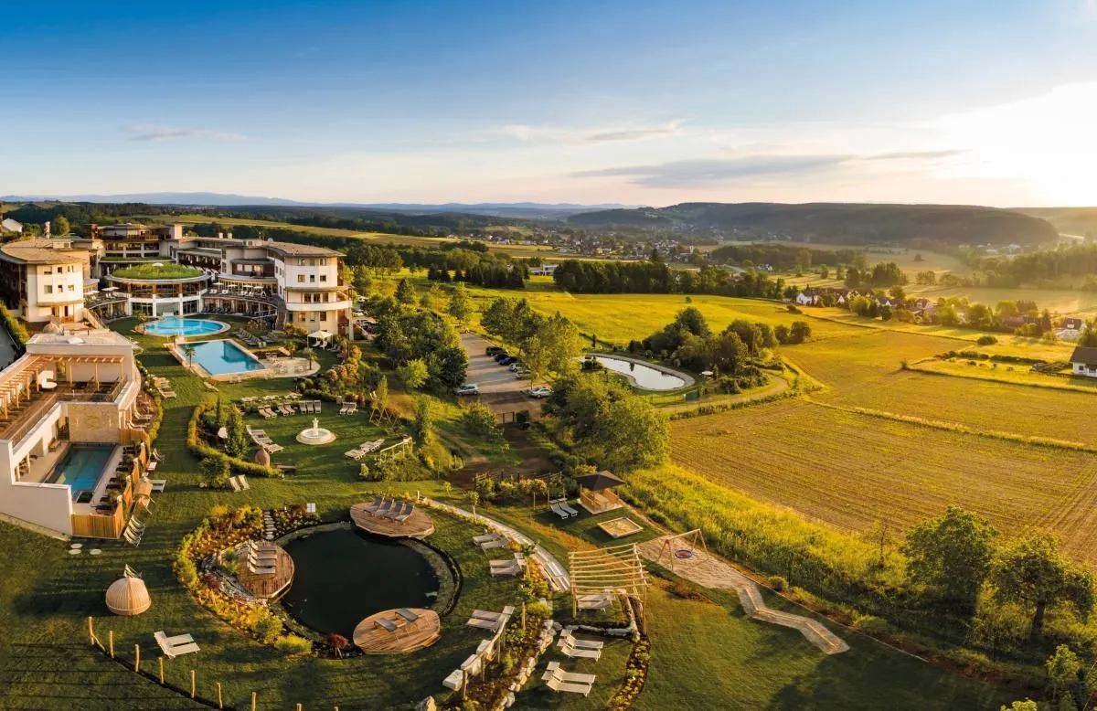 Unternehmen 22 Bild HOTEL & SPA LARIMAR