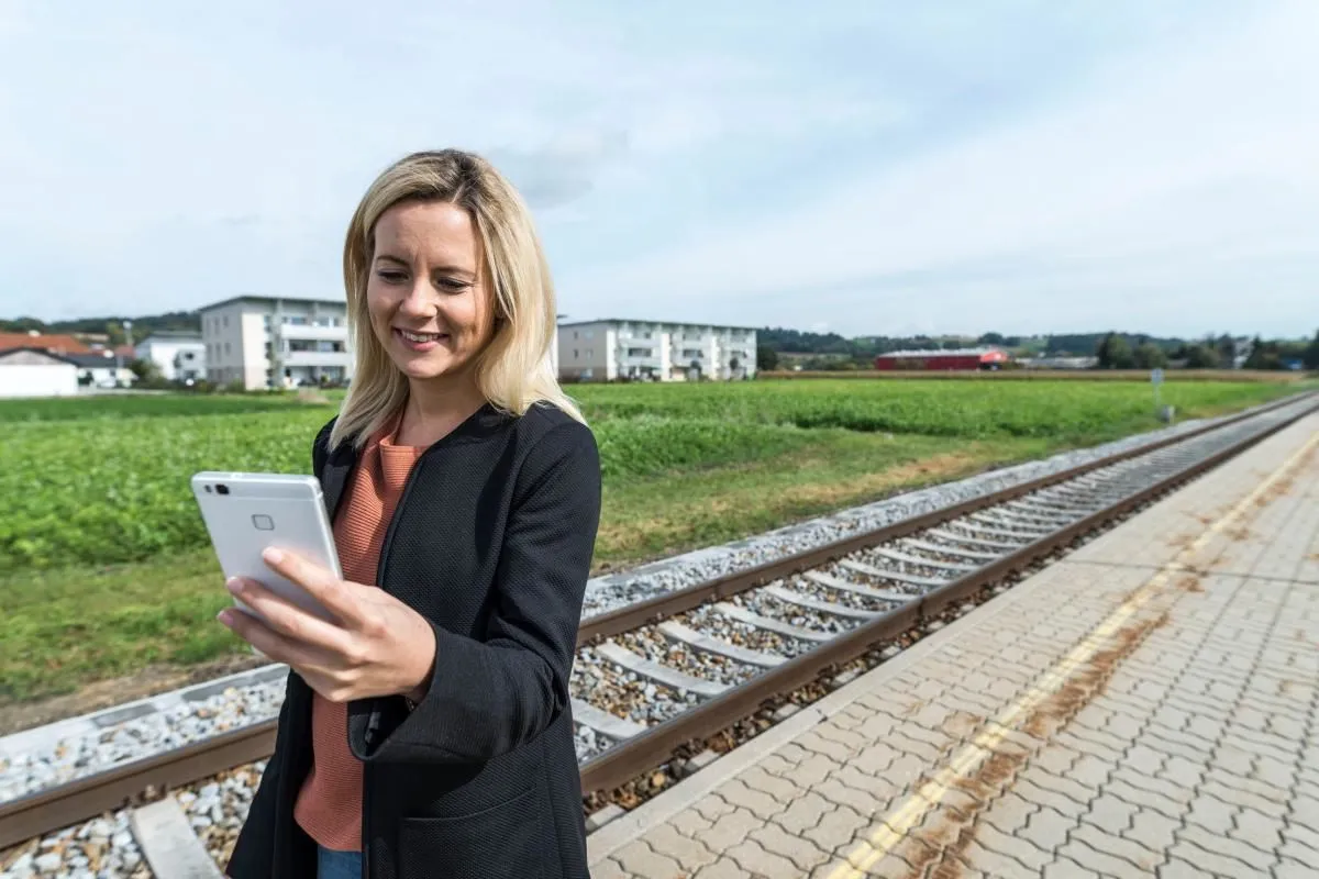 Unternehmen 2 Bild OÖVV OBERÖSTERREICHISCHER VERKEHRSVERBUND KUNDENCENTER