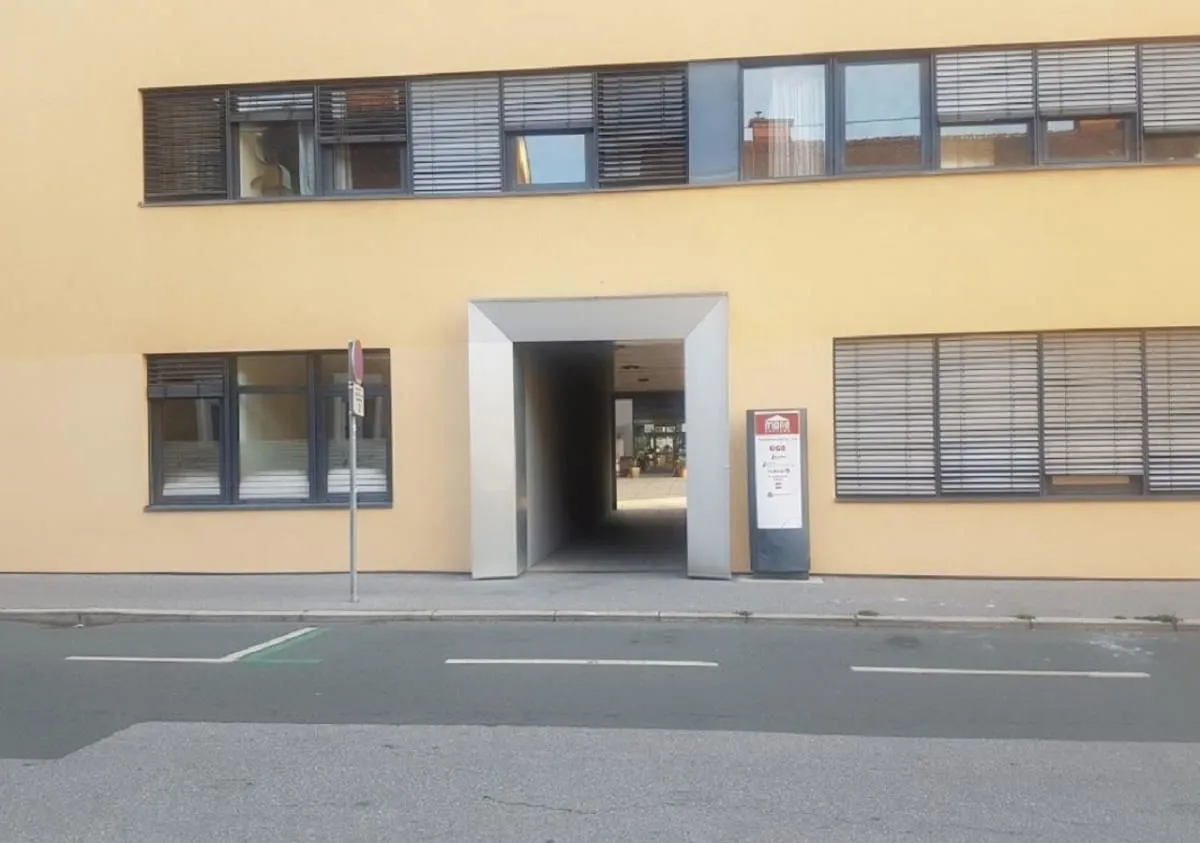 Unternehmen 1 Bild AUGENARZT DR. PETER FELLNER