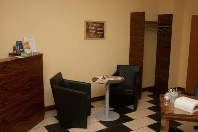 Unternehmen 4 Bild NAILS AND LASHES