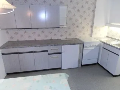 Unternehmen 3 Bild TISCHLEREI WIEN, KÜCHENRENOVIERUNG, LAMINATBODEN VERLEGEN, SCHARNIERTAUSCH, TISCHLERKULTUR.AT