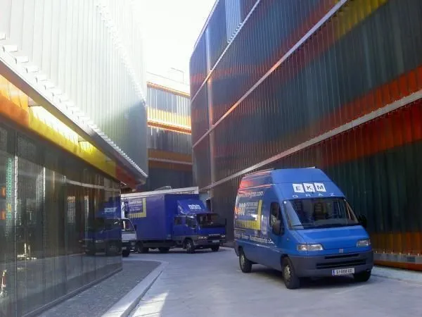 Unternehmen 2 Bild EKM SPEDITIONS GMBH ELECTRONICS KUNST MÖBELTRANSPORTE