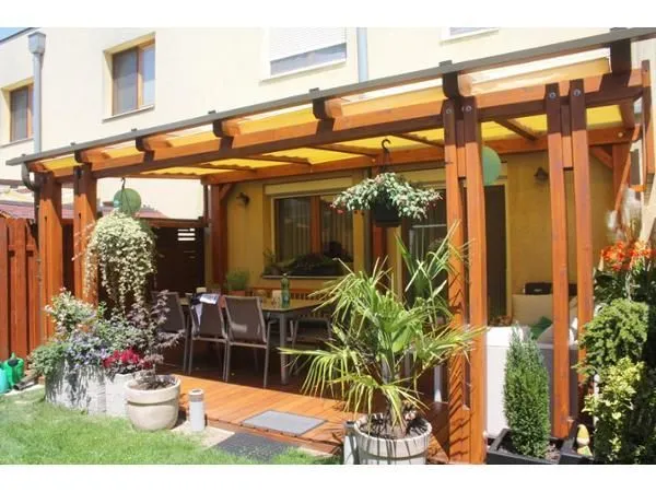 Unternehmen 7 Bild GRILZ-HOLZ PERGOLA ZÄUNE