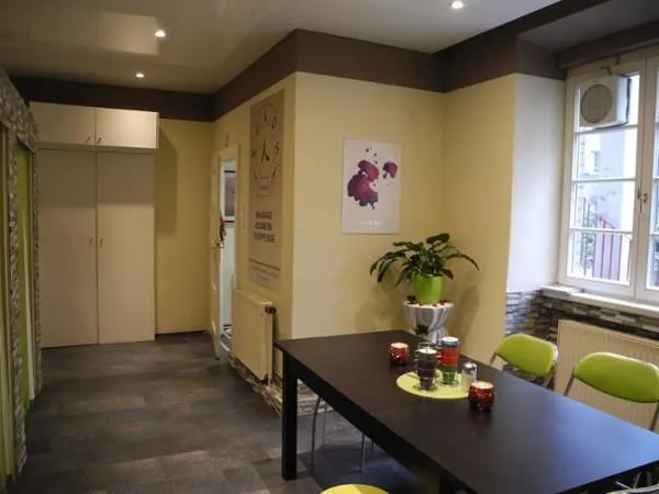 Unternehmen 6 Bild MASSAGE-KOSMETIK-FUSSPFLEGE-SCHULE HOLOS INSTITUT