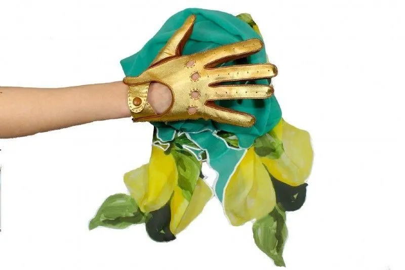 Unternehmen 2 Bild DERBY HANDSCHUHE