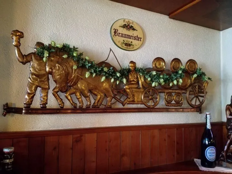 Unternehmen 1 Bild BRAUGASTHOF & HOTEL TRÄGER