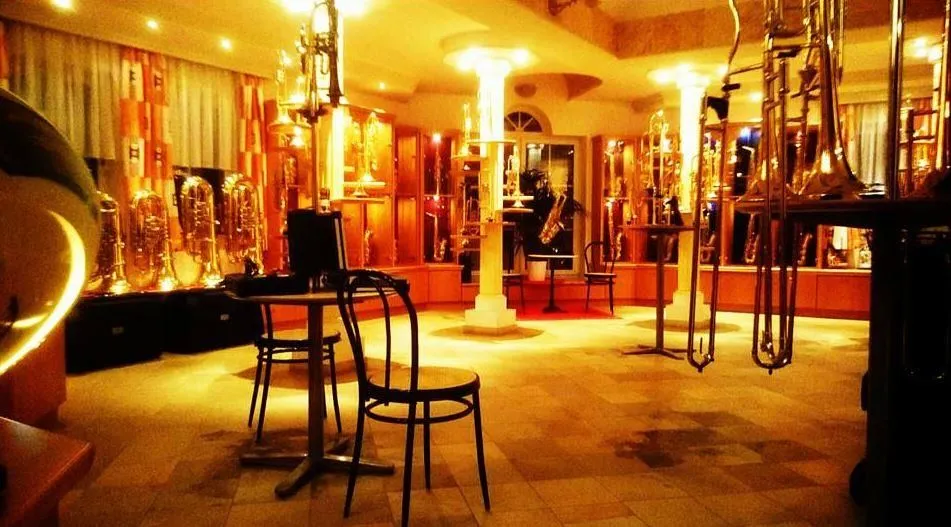 Unternehmen 5 Bild DAS MUSIKWERK TRAUN BY MUSIKHAUS SCHWAIGER GMBH